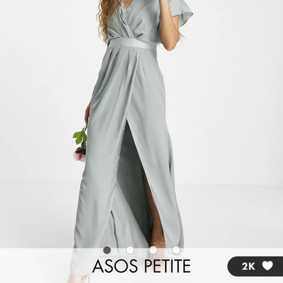 ASOS petite bridesmaid maxi dress with button back detail - Picture 3 of 3